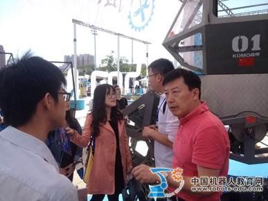 海爾機器人大放異彩 創客工廠成創客嘉年華亮點，在線教育賦能新工科